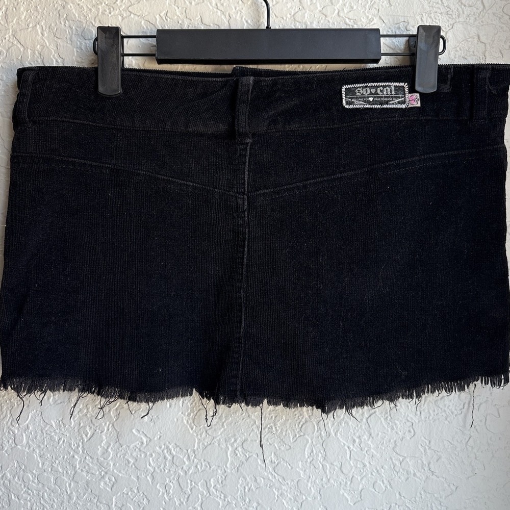 So Cal Corduroy Womens M Mini Skirt Y2K Black Raw Hem Grunge Biker Distessed - Picture 3 of 6